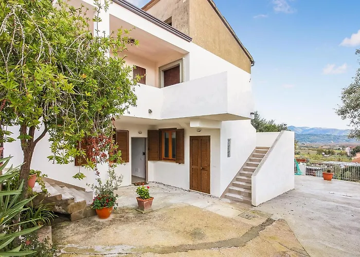 2 Bedroom Lovely Apartment In Casalvelino